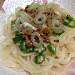 冷やしうどん☆ネバネバ納豆オクラ